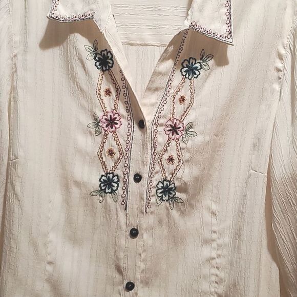 Alfred Dunner Embroidered Button Up Collared Long Sleeve Vintage Style Blouse 16 - Picture 3 of 16